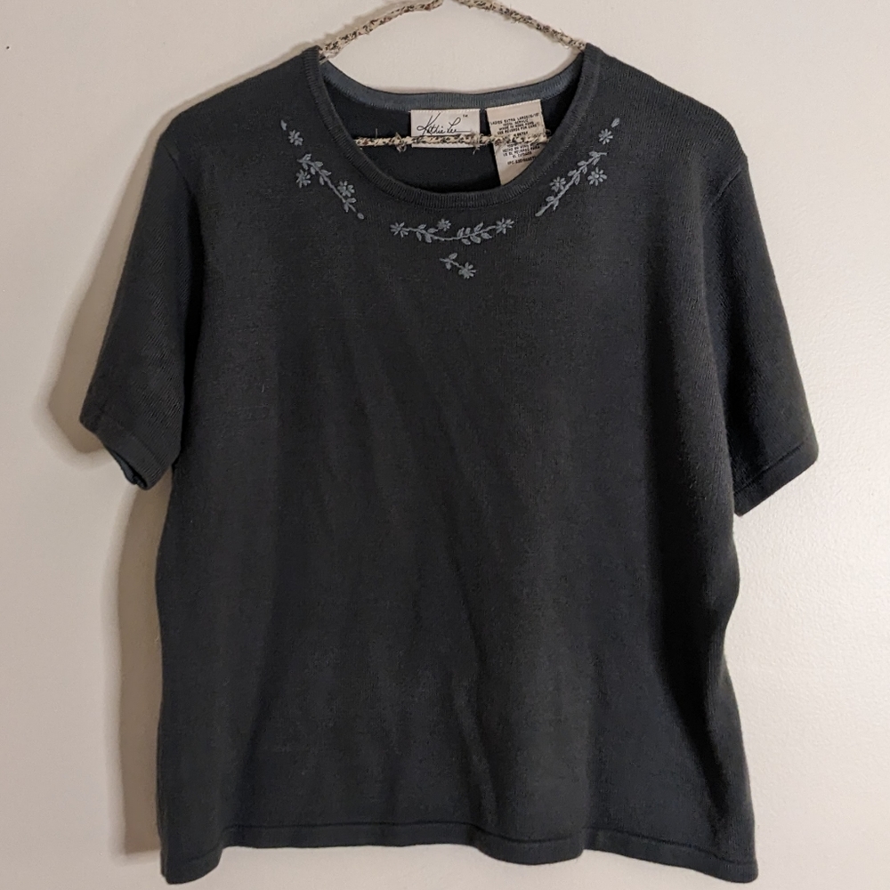 Vintage 90s Y2K Slightly Cropped Dark Grey Knitted Top w Blue Floral Embroidery